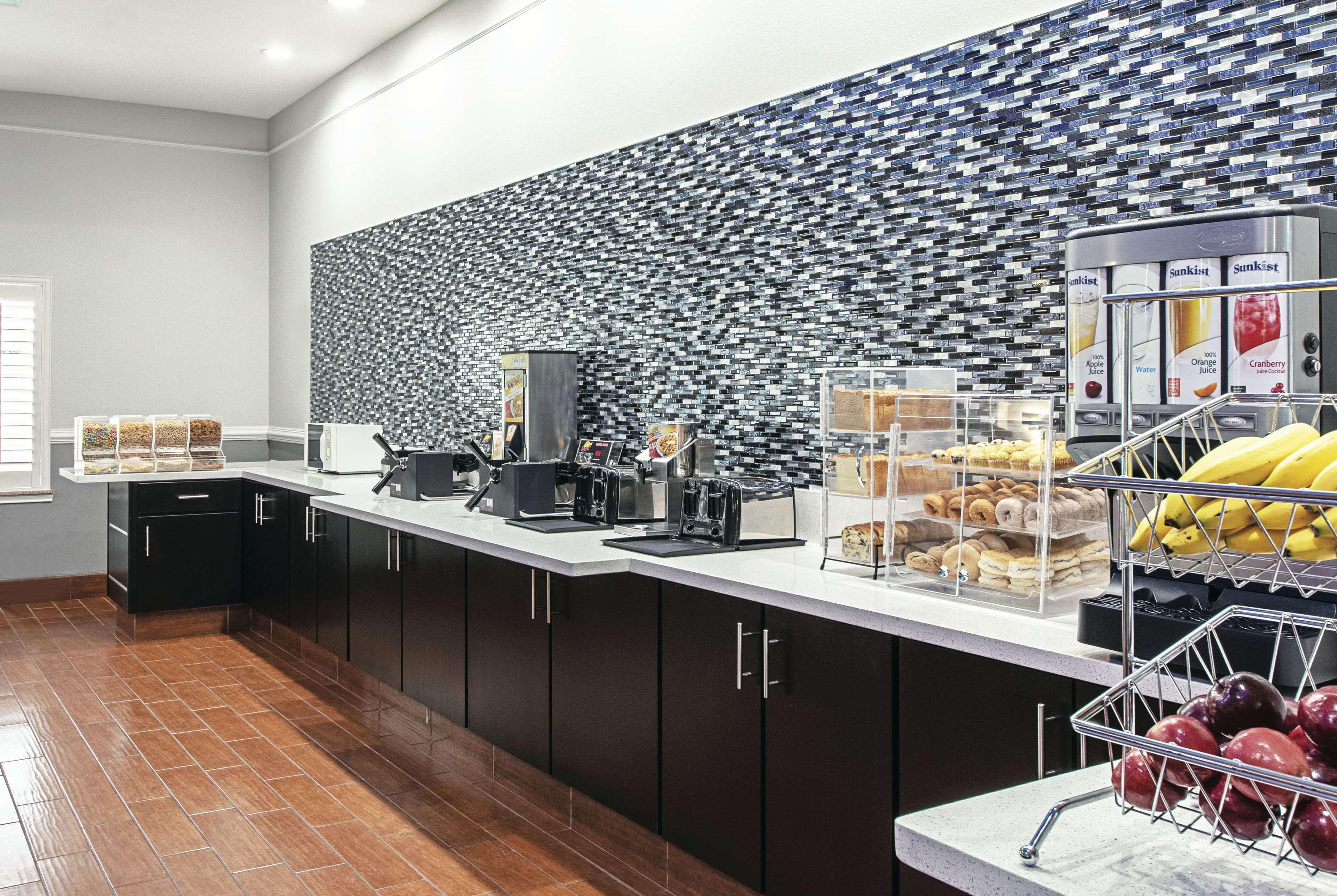 La Quinta By Wyndham Alamo-Mcallen East Εξωτερικό φωτογραφία